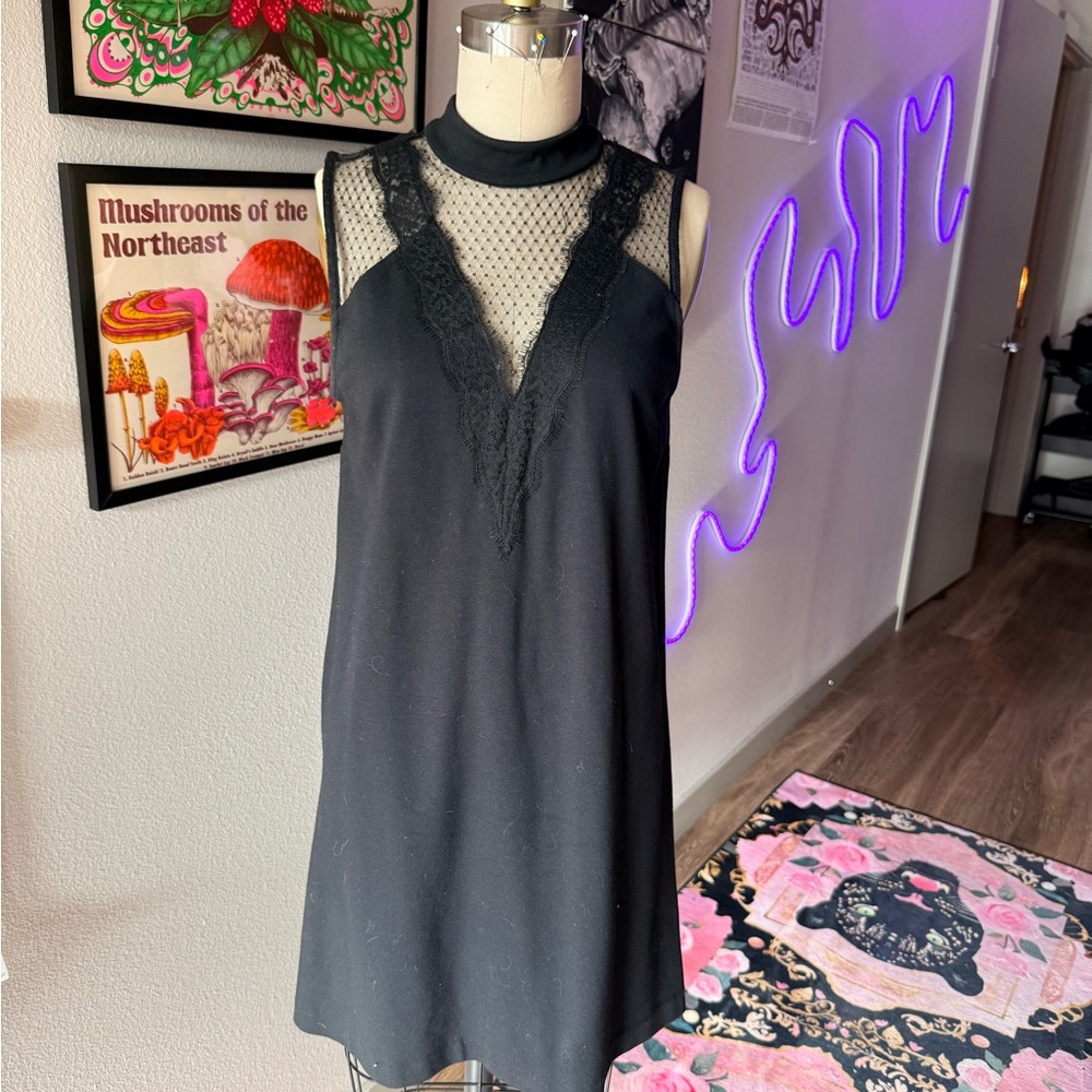 (xs) Express Black Lace Detail Dress